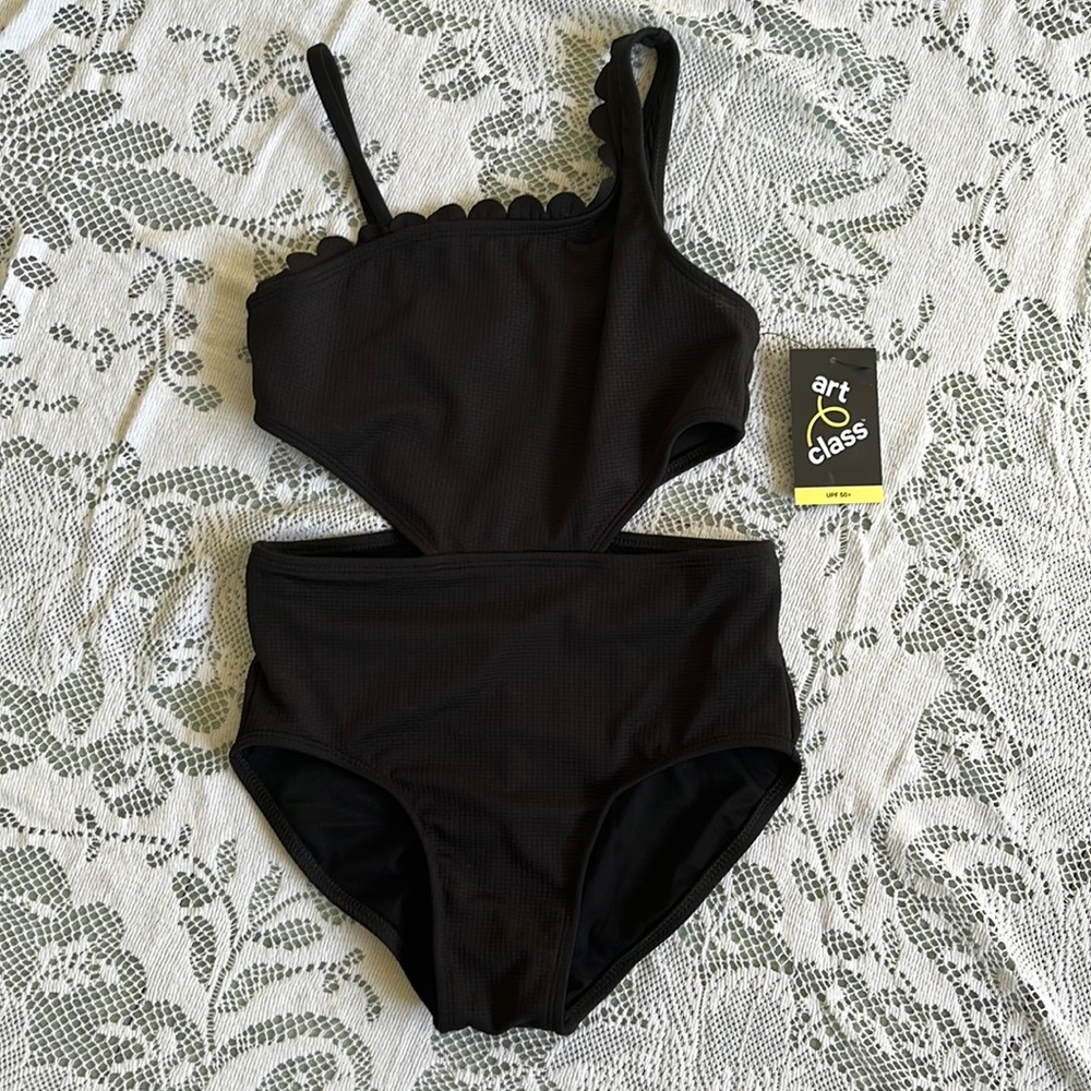 Art Class Girl’s One-piece Swimsuit Size L (10/12)